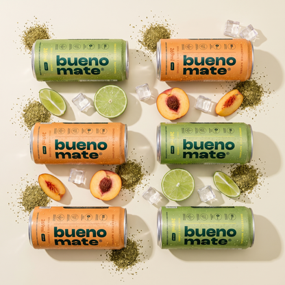 Seis latas Bueno Mate do Pack Misto vistas de cima com limão, pêssego e erva-mate
